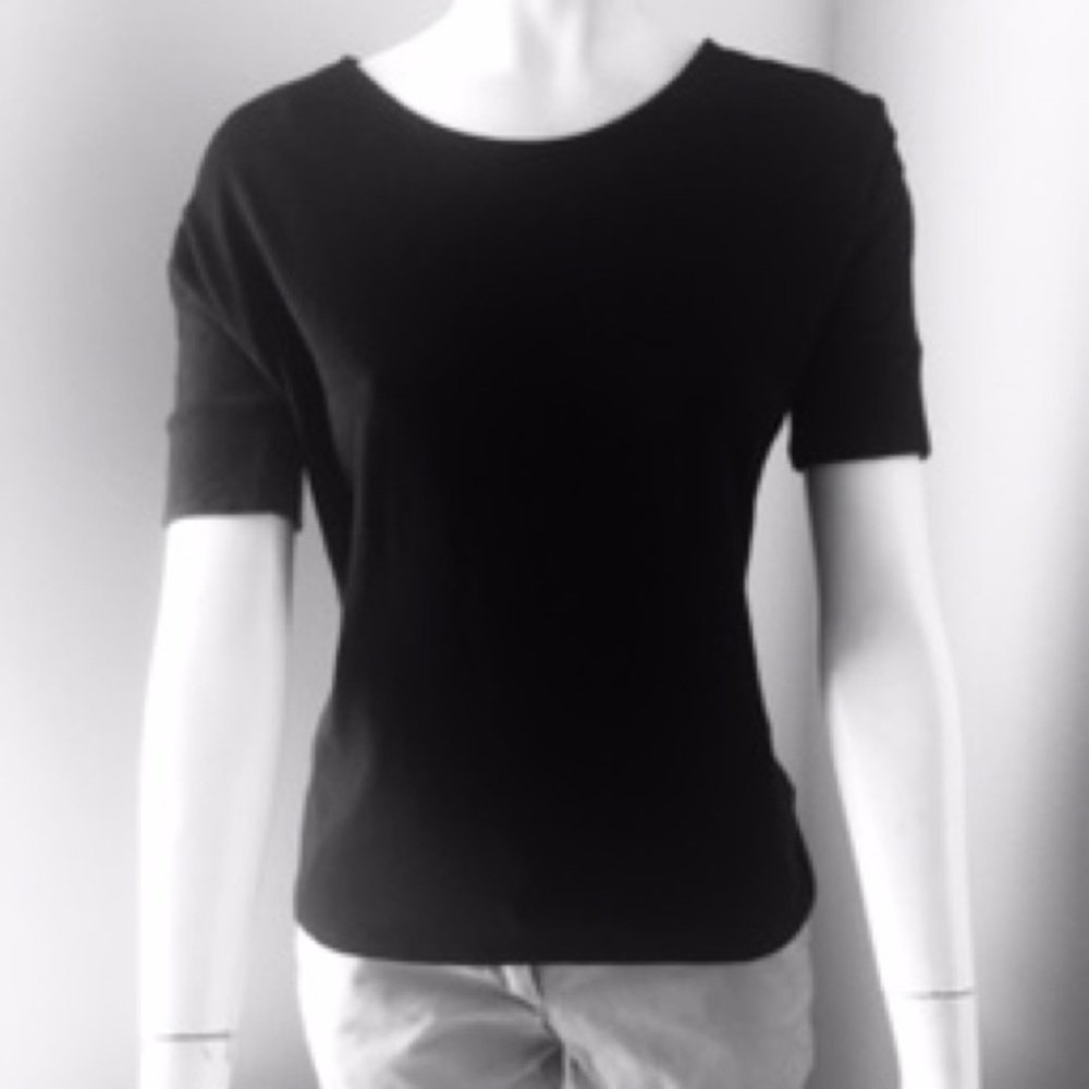 Gap, Black T-Shirt , size XS , short Sleeves